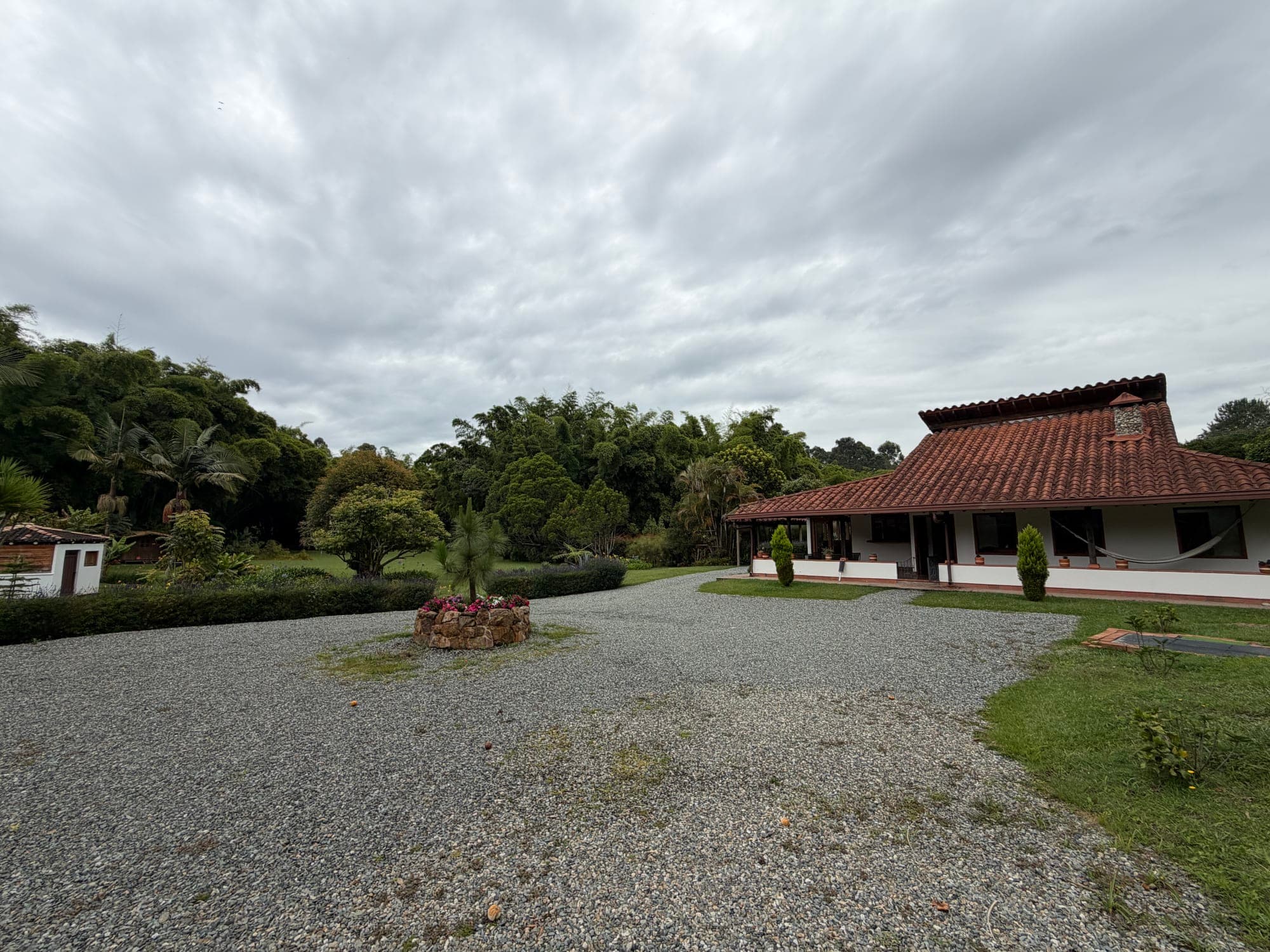 Paisaje sereno de GRA Inmobiliaria